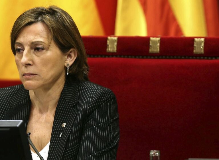 Los letrados del Parlamento catalán avisan a Forcadell de que "debe impedir" la DUI
