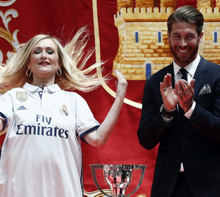 Cifuentes recibe al campeón de Liga: "El éxito no se regala"