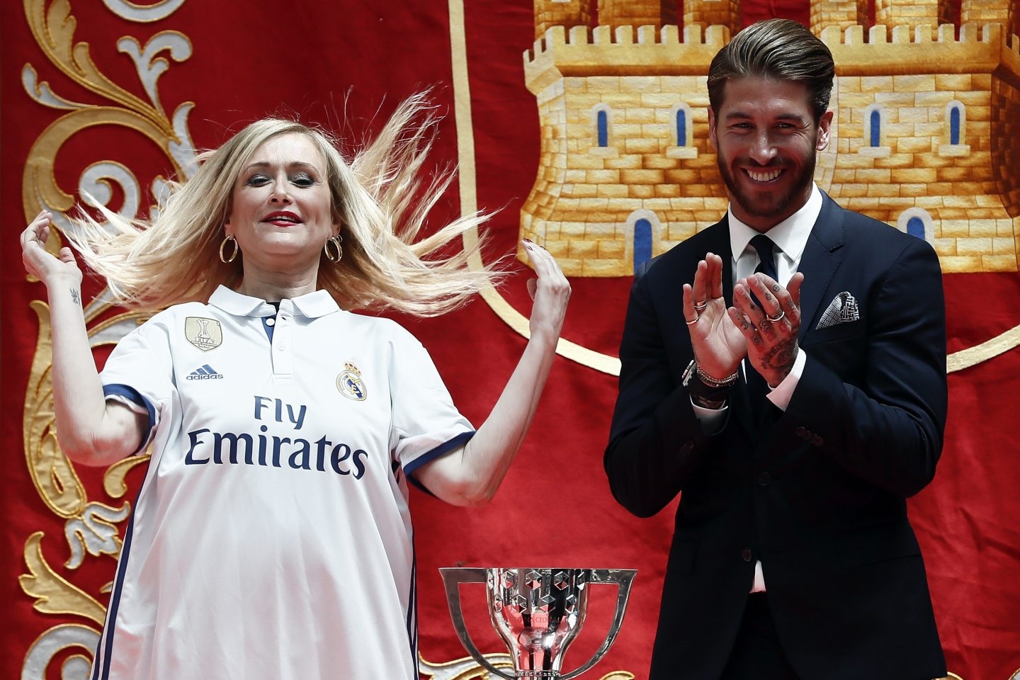 Cifuentes y Sergio Ramos en la celebración de la Liga del Real Madrid.