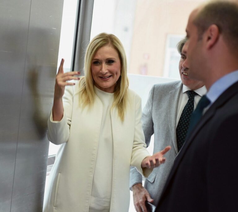 Cifuentes autorizó modificaciones para otorgar el contrato a Arturo Fernández, según la UCO
