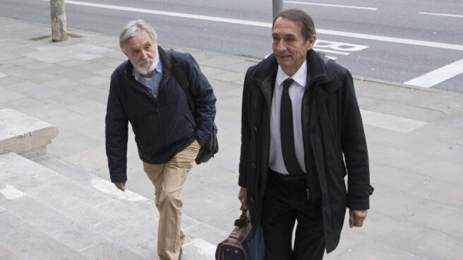 Fontdevila El ex consejero delegado de Adigsa, Josep Fontdevila (i), a su llegada a la Audiencia.