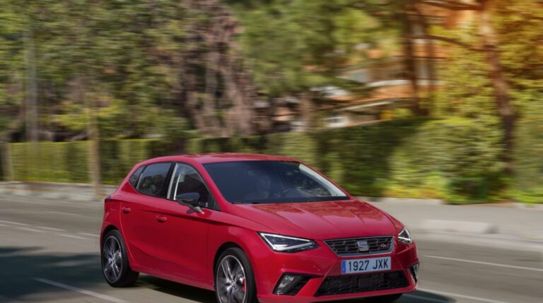 Nueva plataforma El nuevo Seat Ibiza (quinta generación) es el primer modelo que utiliza la nueva plataforma MQB A0 del Grupo Volkswagen. Un estreno por todo lo alto.