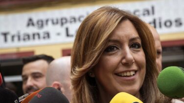 Susana Díaz evita mencionar a Sánchez aunque se ofrece a "arrimar el hombro"