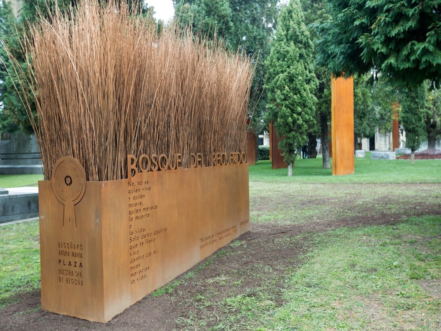 Bosque del Recuerdo en el cementerio de Bilbao.