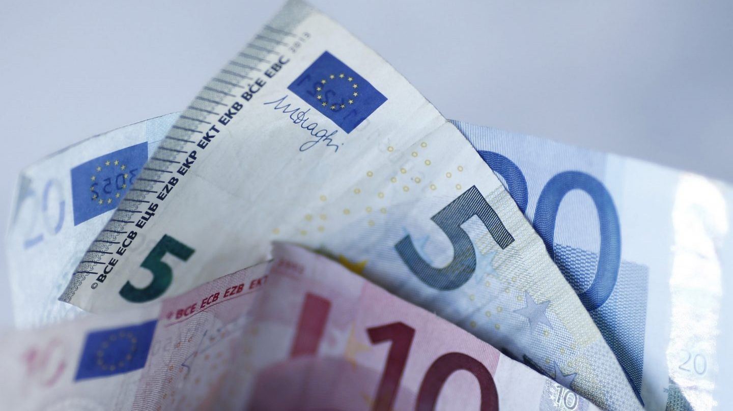 Billete de cinco euros.
