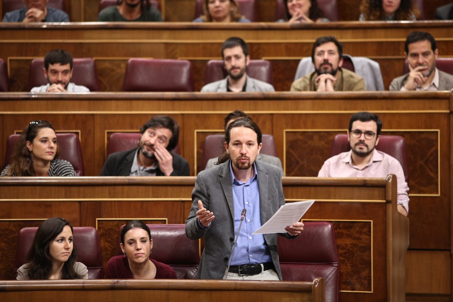 La bancada de Unidos Podemos este jueves durante el pleno en el Congreso.