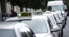 Varapalo para el taxi: la Audiencia Nacional archiva su 'macroquerella' contra Uber y Cabify