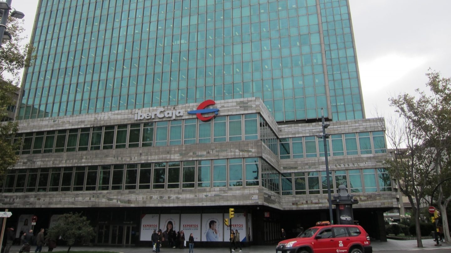 Sede central de Ibercaja, en Zaragoza.