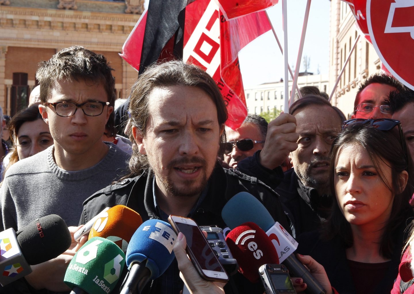Pablo Iglesias, junto a Irene Montero e Íñigo Errejón, en una concentración por el 1 de Mayo.