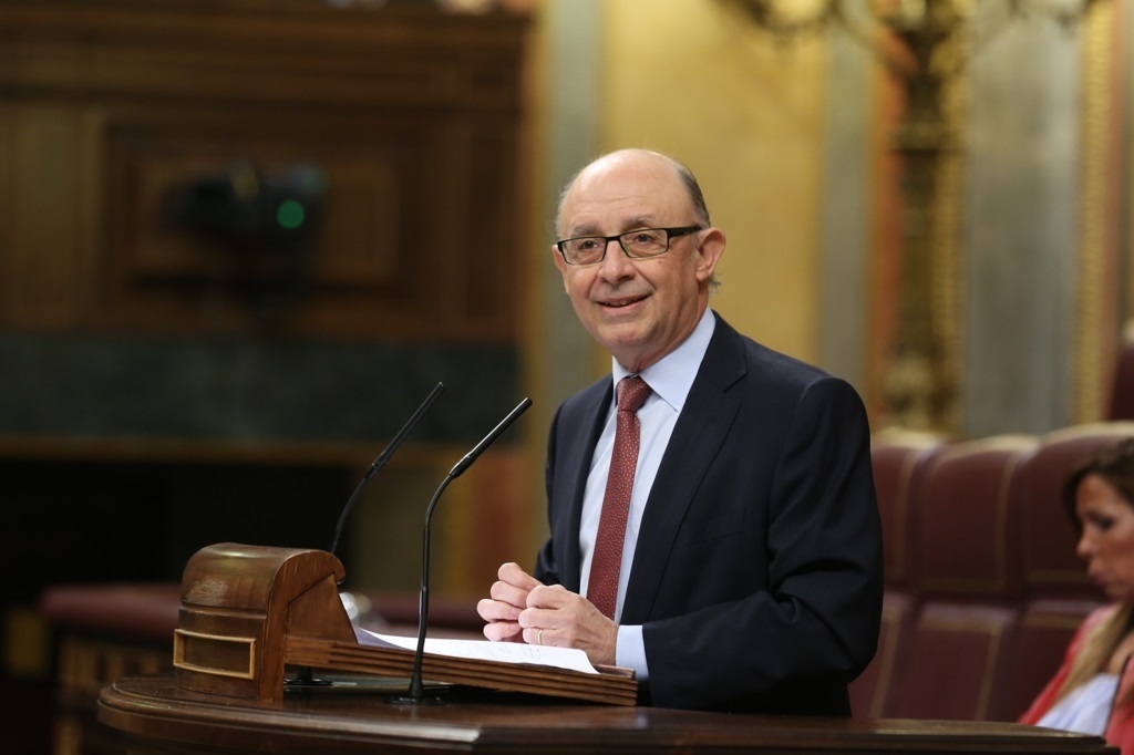 Cristóbal Montoro, ministro de Hacienda, este jueves en el debate sobre enmiendas a los Presupuestos.