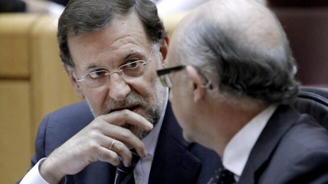 rajoy montoro presupuestos Mariano Rajoy y Cristóbal Montoro afrontan una votación de Presupuestos de infarto