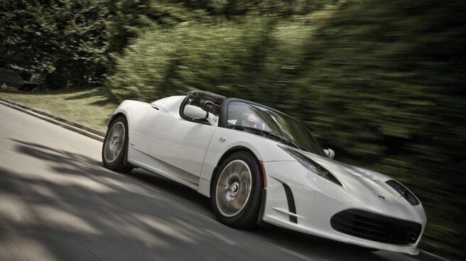 Tesla Roadster Tesla Roadster, el primer modelo que lanzó la empresa estadounidense.