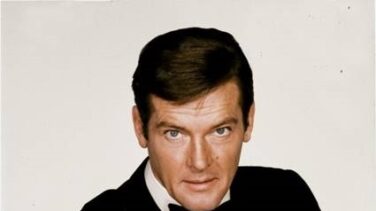 Muere el actor Sir Roger Moore, que interpretó a James Bond en siete películas