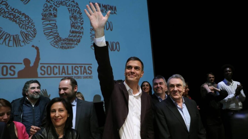 Margarita Robles, Pedro Sánchez y Manuel Escudero, en la presentación de las propuestas del candidato socialista de cara al Congreso del PSOE.