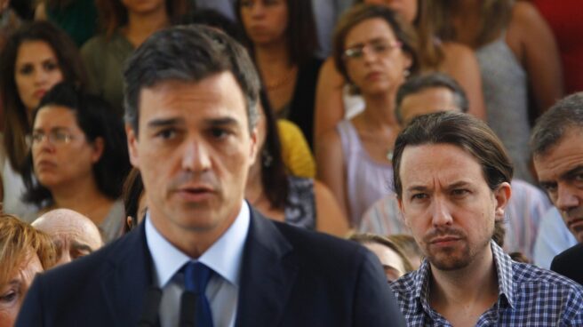 Pedro Sánchez y Pablo Iglesias. Pedro Sánchez y Pablo Iglesias.