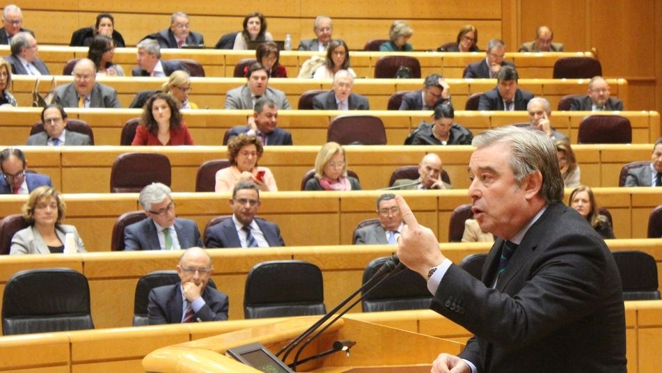 Génova paraliza ahora la comisión de financiación de partidos del Senado