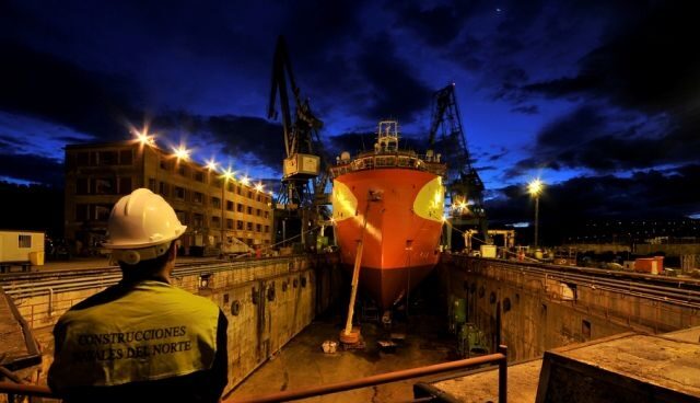 'La Naval' acuerda salvar con 42 millones su astillero en Sestao