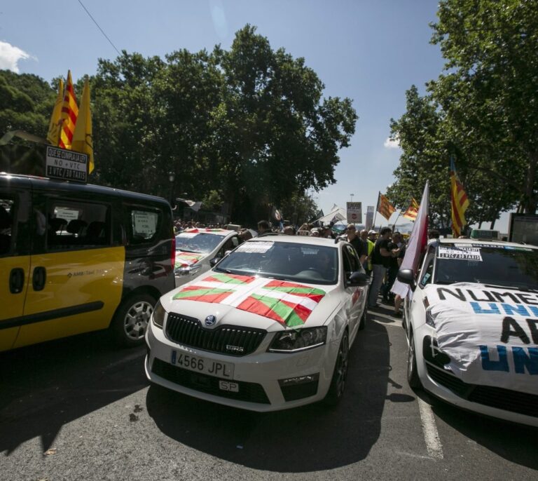Euskadi ultima un decreto sobre VTC y accede a asumir su regulación