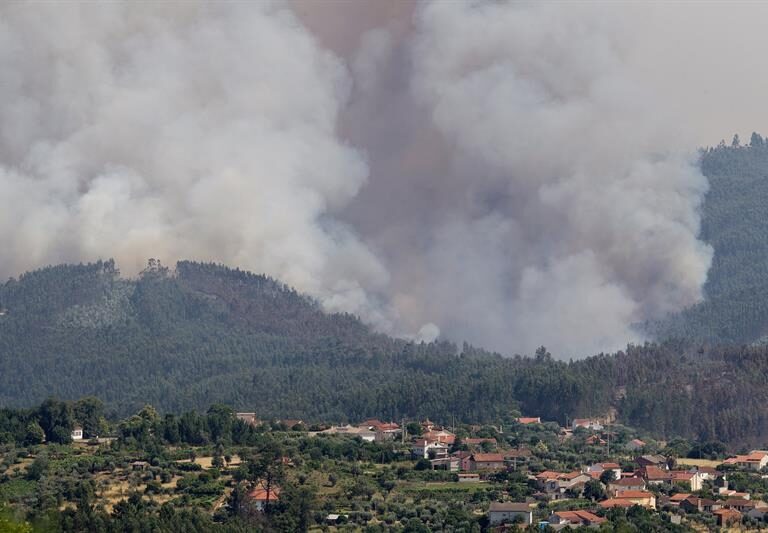 Aumenta a 62 el número de fallecidos por un incendio forestal en Portugal