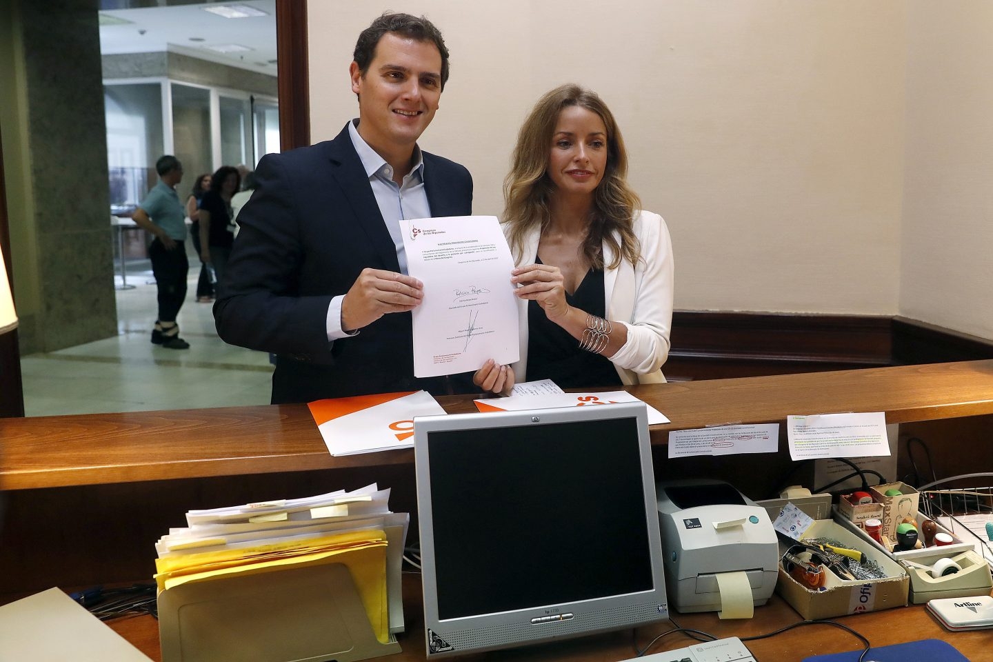 El líder de Ciudadanos, Albert Rivera, ha presentado junto a la diputada Patricia Reyes la proposición de ley sobre la gestación subrogada.