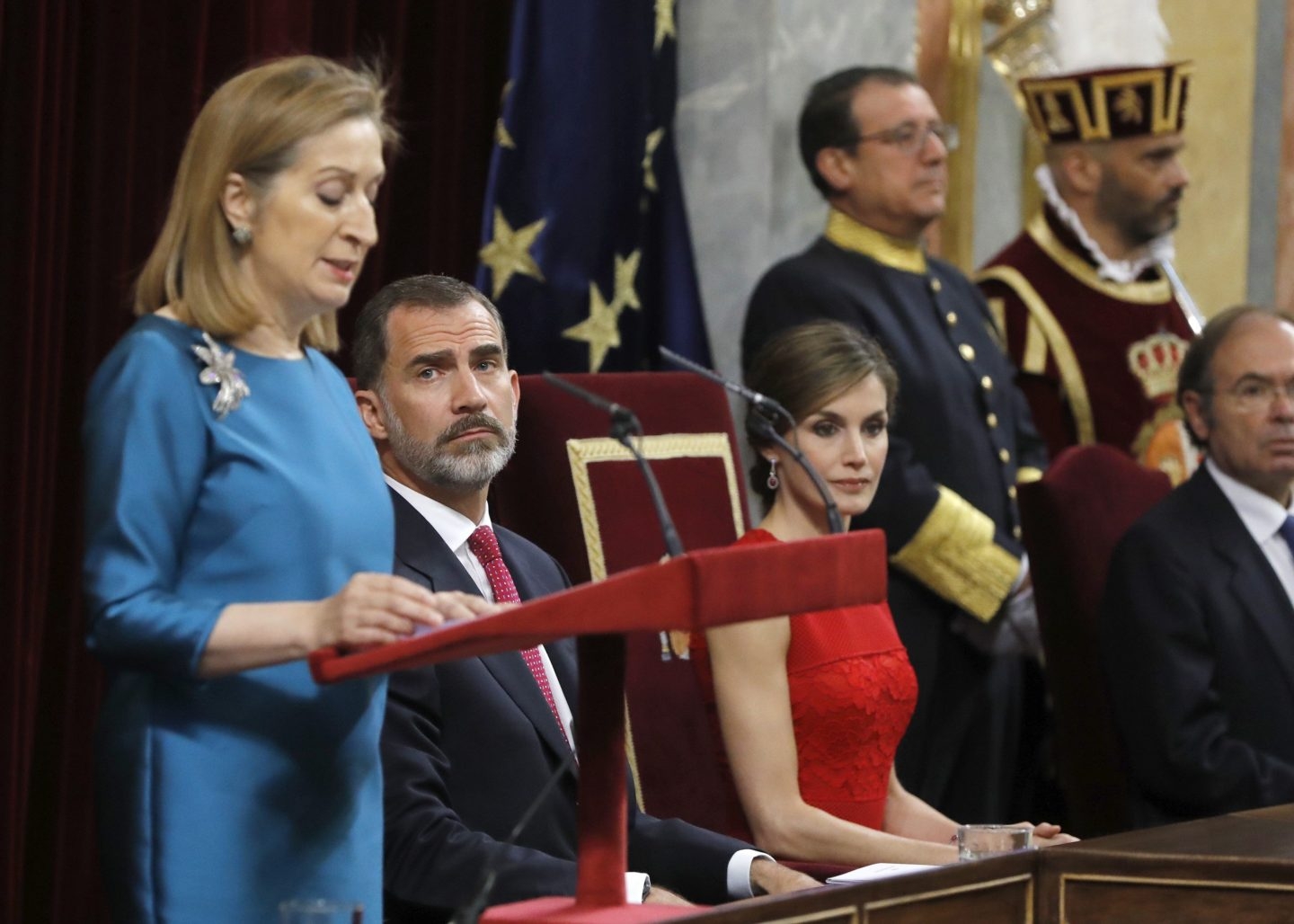 40º aniversario de las elecciones: los Reyes y Ana Pastor.