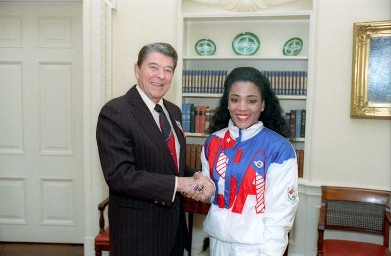 Florence Griffith-Joyner, con el presidente norteamericano Ronald Reagan.