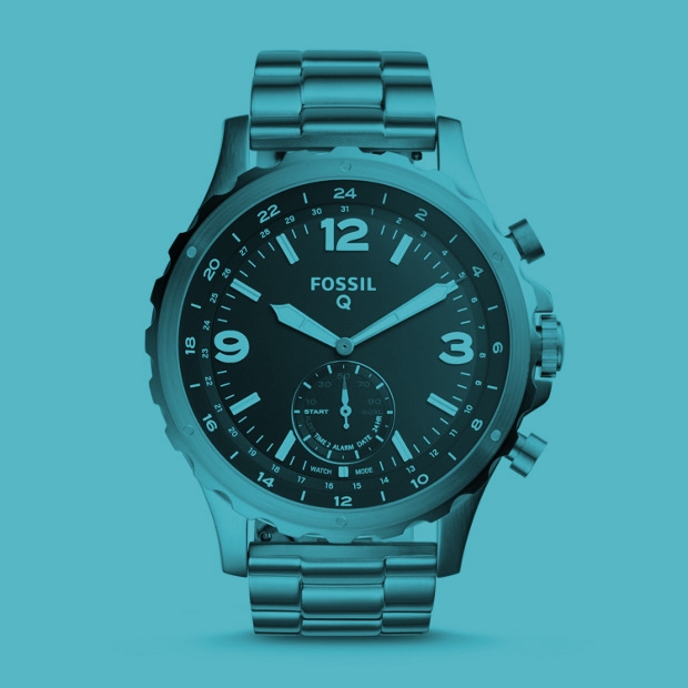 Modelo smartwatch híbrido de Fossil.