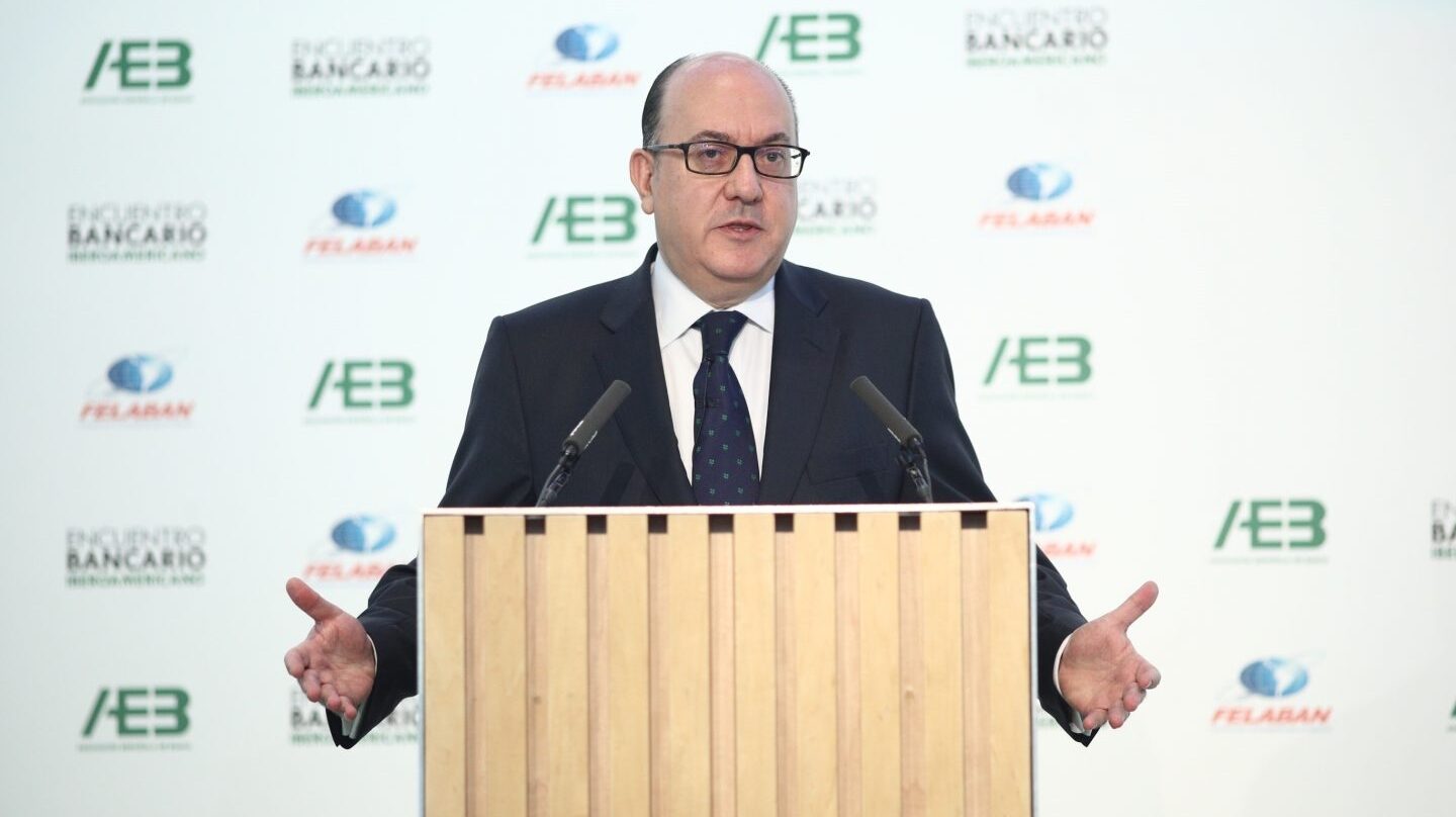 El presidente de la patronal bancaria AEB, José María Roldán.