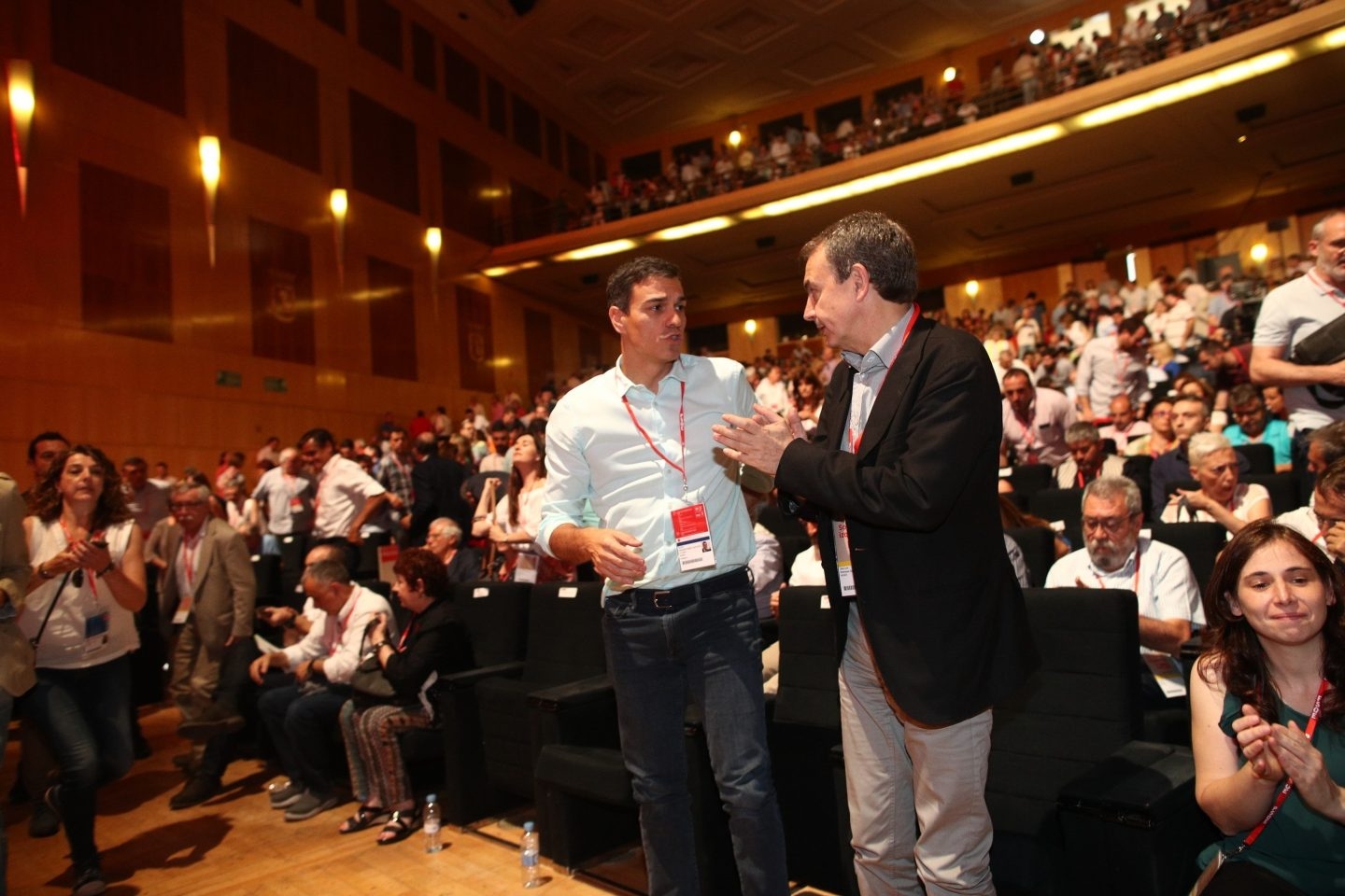 Pedro Sánchez y José Luis Rodríguez Zapatero durante el Congreso del PSOE.