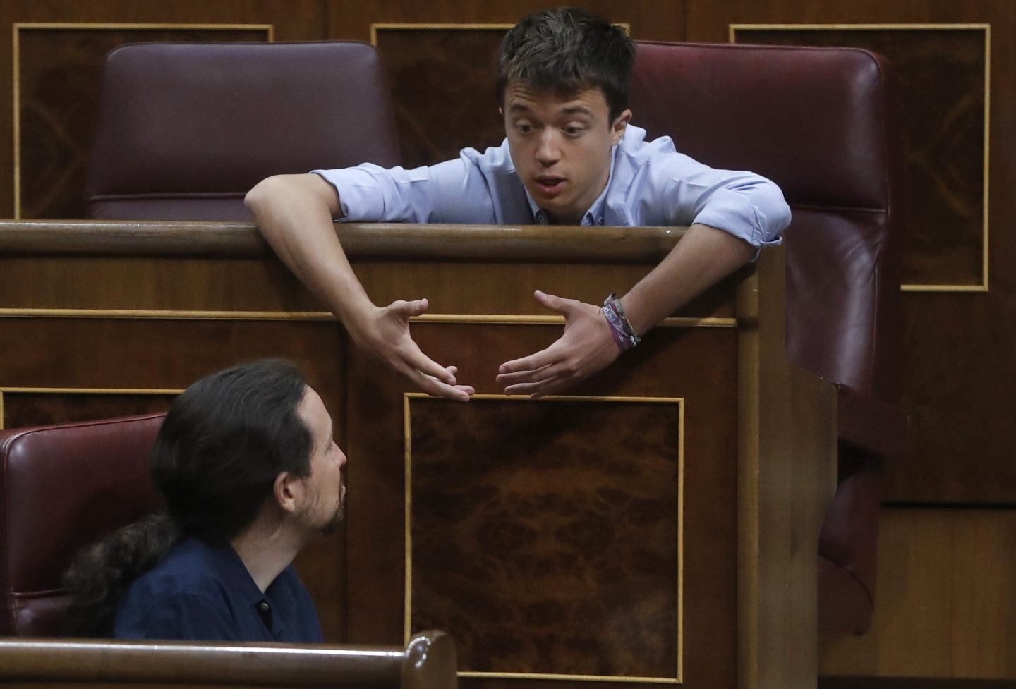 Iglesias y Errejón, en el Congreso.