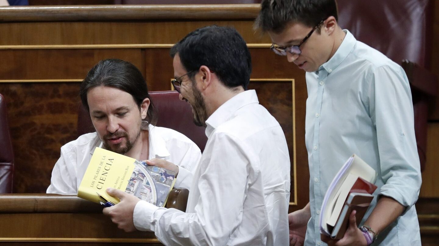 Pablo Iglesias, Alberto Garzón e Iñigo Errejón, en el Congreso de los Diputados.