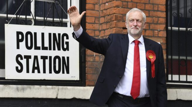 Jeremy Corbyn, en su colegio electoral.