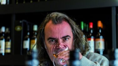 El hombre que sabe todo de los vinos