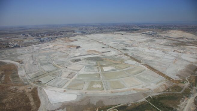 Vista aérea de Los Berrocales, uno de los desarrollo urbanísticos que contempla más de 20.000 viviendas nuevas. Vista aérea de Los Berrocales, uno de los desarrollo urbanísticos que contempla más de 20.000 viviendas nuevas.