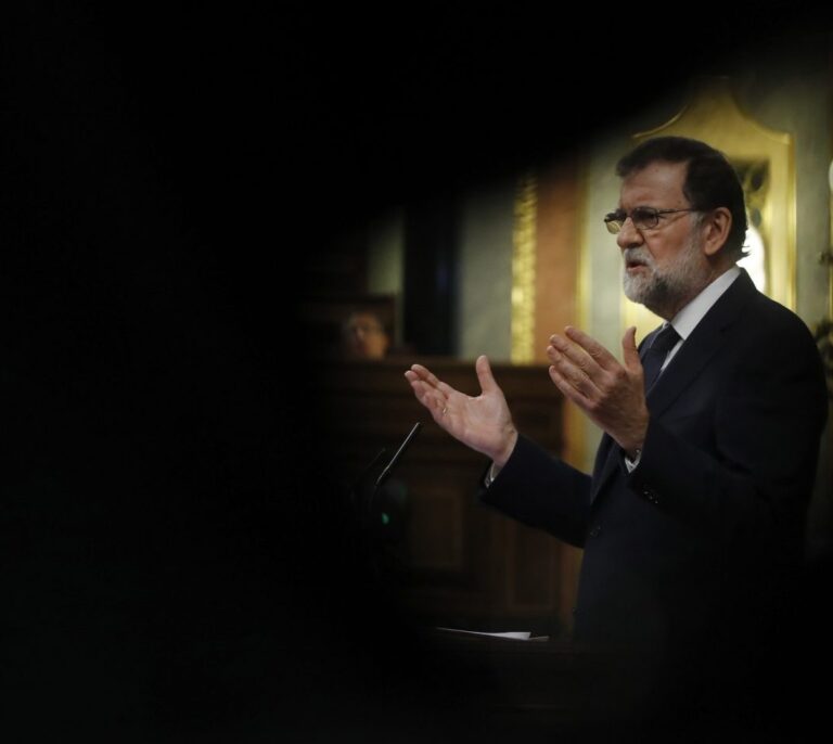 Rajoy dispone de 245 asesores nombrados a dedo, pero sólo 78 tienen estudios superiores