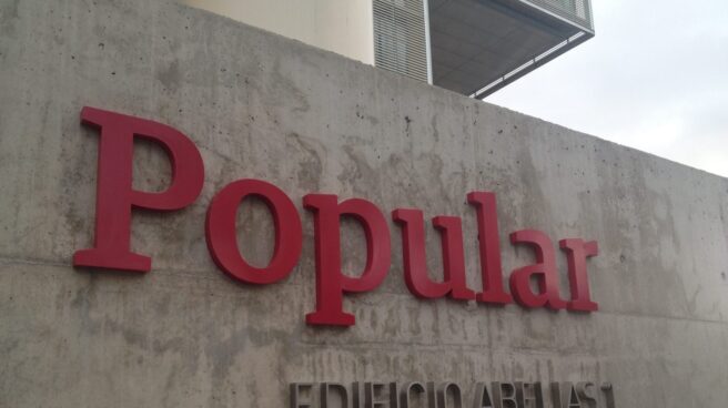 Logo de Banco Popular en su sede del Edificio Abelias, en Madrid.