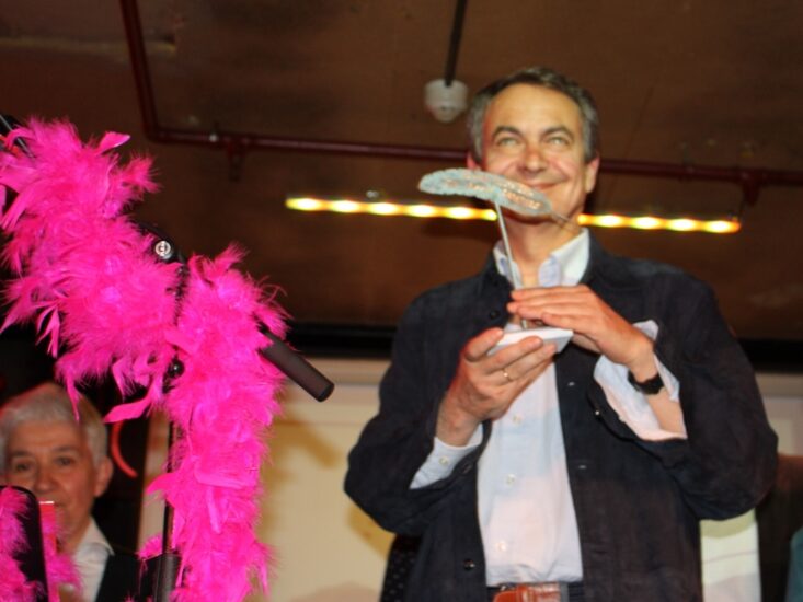 El expresidente del Gobierno, José Luis Rodríguez Zapatero, durante los Premios Plumas y Látigos.