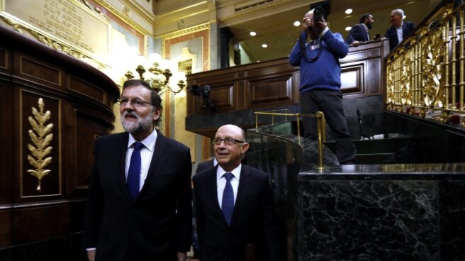 Rajoy y Montoro, en el Congreso.