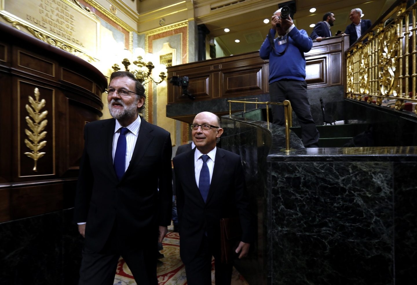 Rajoy y Montoro, en el Congreso.