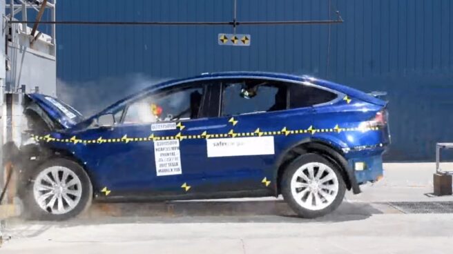 Pruebas de seguridad del Tesla Model X.