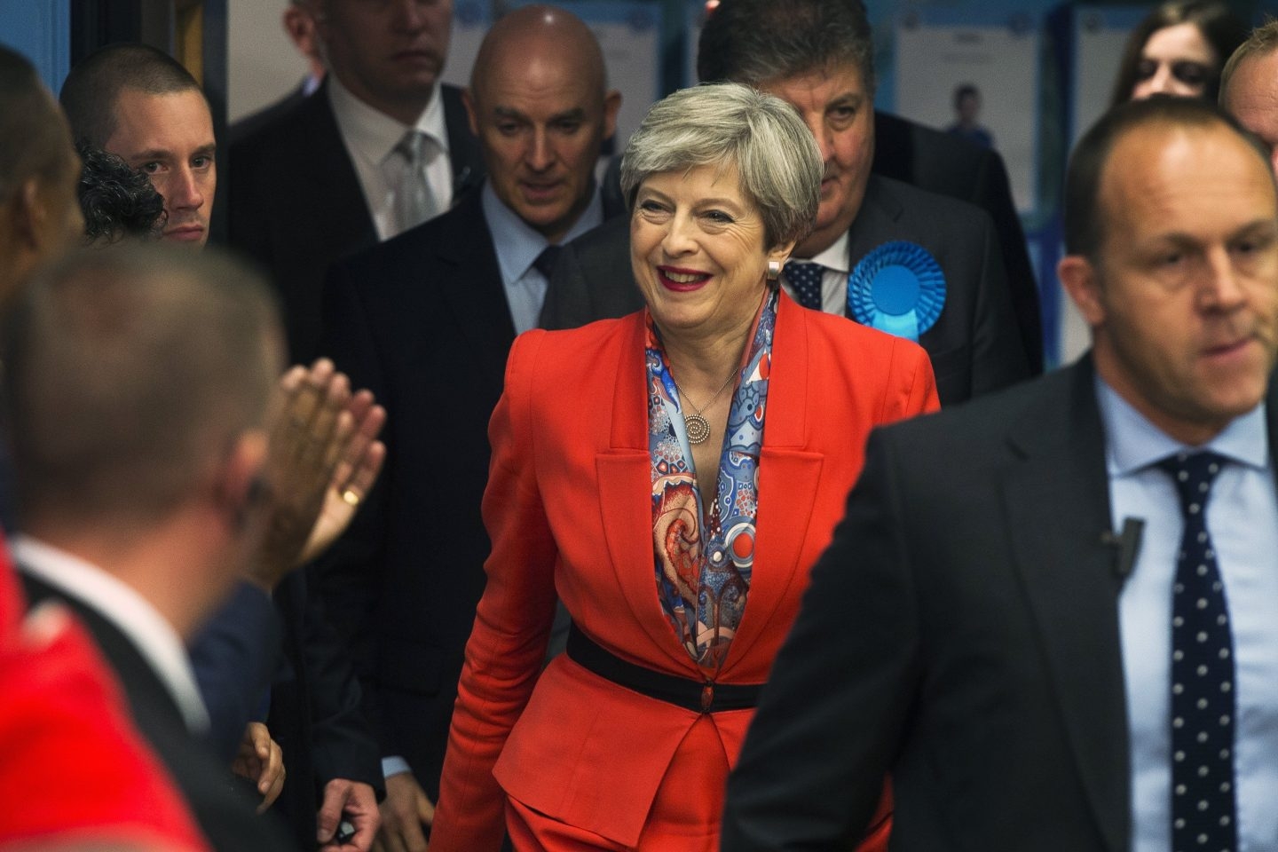 Theresa May llega a su distrito electoral de Maidenhead.