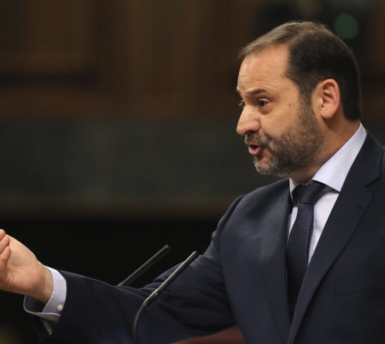 Ábalos: "Habrá diálogo con Podemos porque el PSOE ha superado sus vetos"