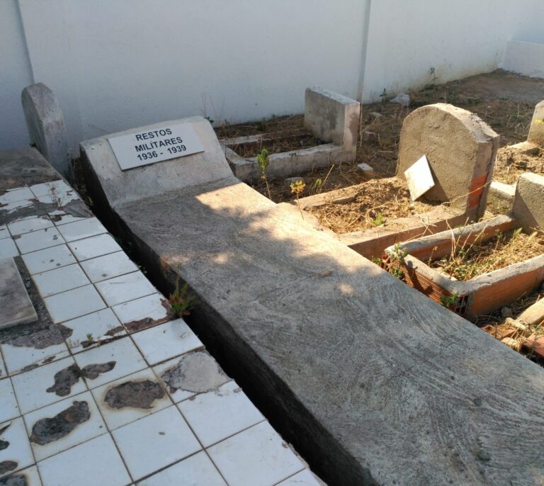 Los restos olvidados de la Guardia Mora de Franco