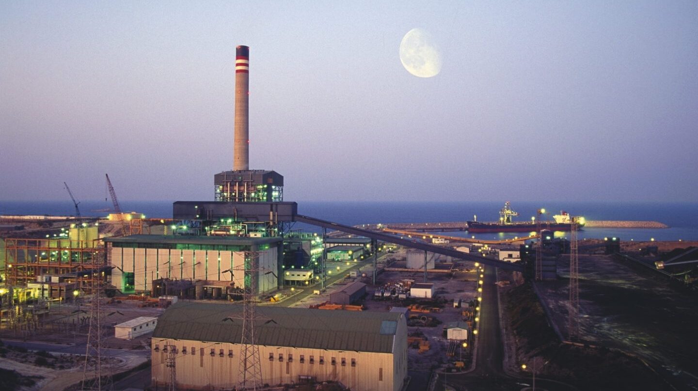 La central térmica de Carboneras, gestionada por Endesa.