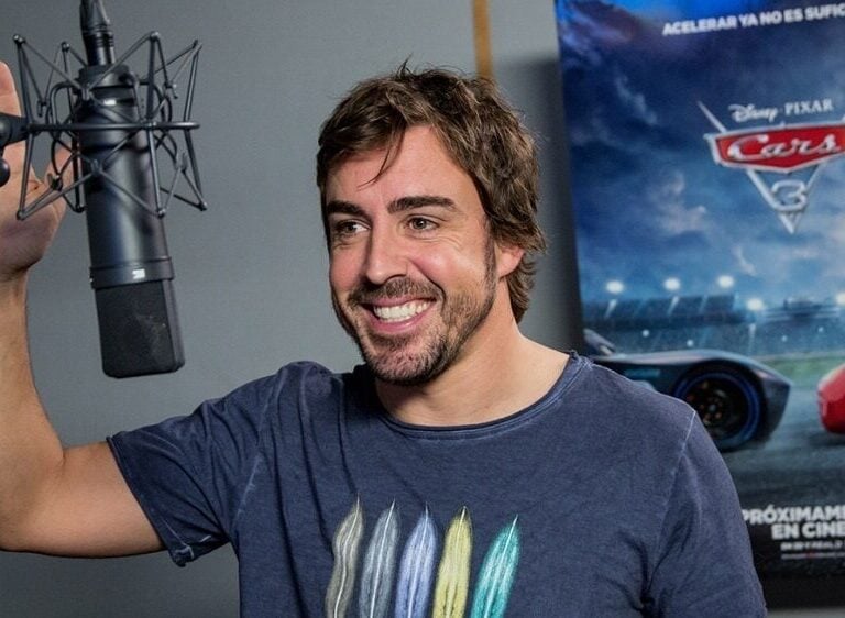 Fernando Alonso presume de sus 18 años de carrera y se compara con Michael Jordan