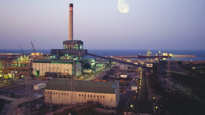 Central térmica de carbón, que ha duplicado su producción este año Central térmica en España