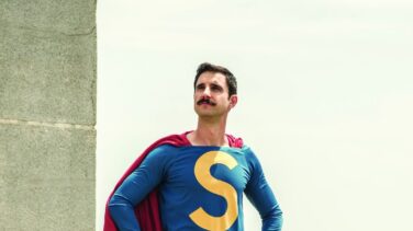 Dani Rovira ya viste de Superlópez