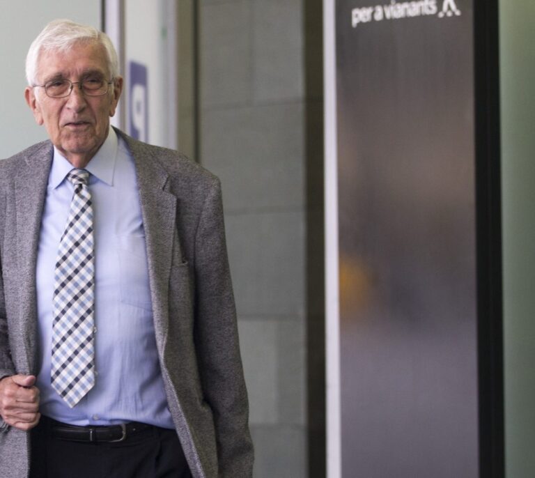 La última palabra de Osàcar: '¿Quién piensa que yo participara en el saqueo del Palau?'