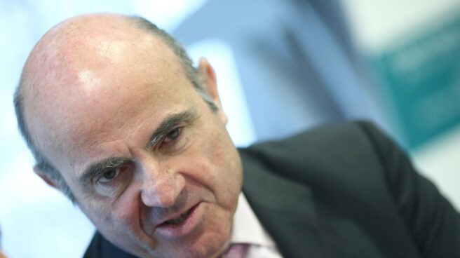 guindos-prevision-pib El ministro de Economía, Luis de Guindos, avanza una revisión al alza de la previsión de PIB para 2017 y 2018.