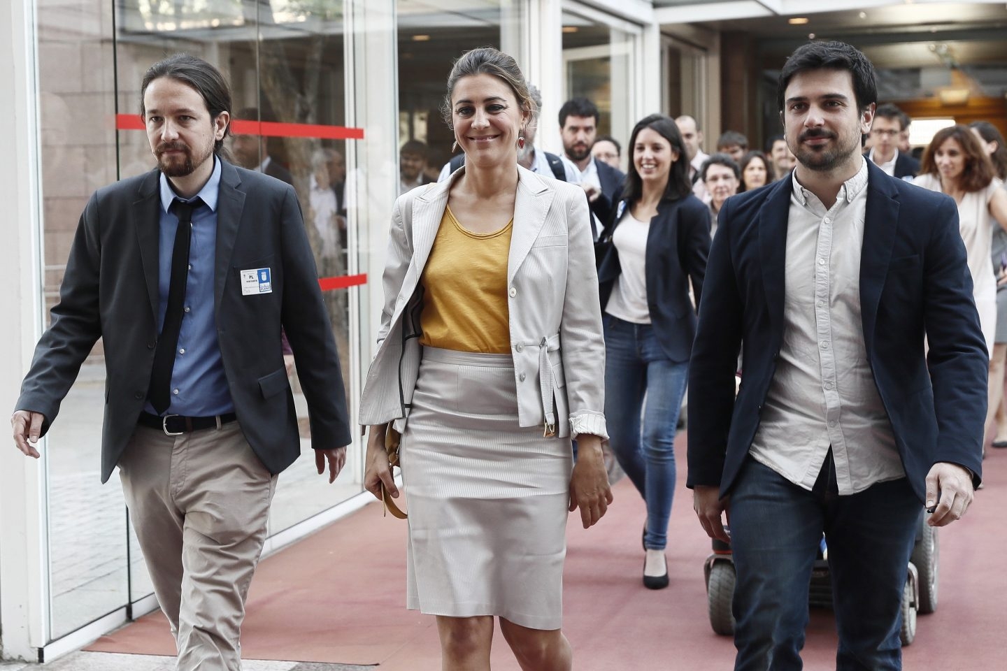 Pablo Iglesias, Lorena Ruiz-Huerta y Ramón Espinar en la Asamblea de Madrid.